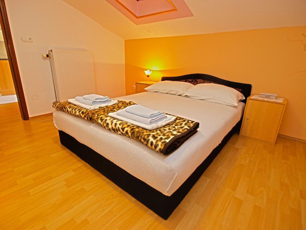 Apartments Denis 19 Fažana Exterior foto